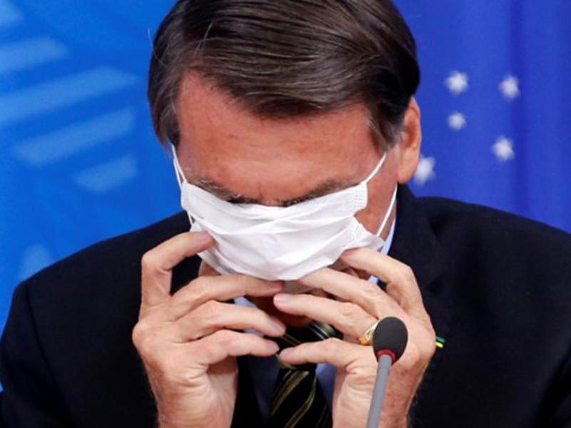 O (te)at(r)o falho de Bolsonaro